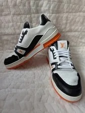Size 8LV/9US - Louis Vuitton in 3