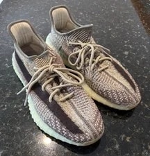 Yeezy — Yeezy 350 V2 Zyon Size 11 - Good Condition - No Box - Authentic - Fast Ship — Sneaker — resale