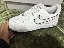Nike Air Force 1 / Low Top Lace-Up Athletic 3