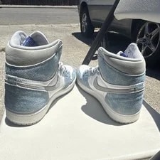 Air Jordan 1 Hyper 4
