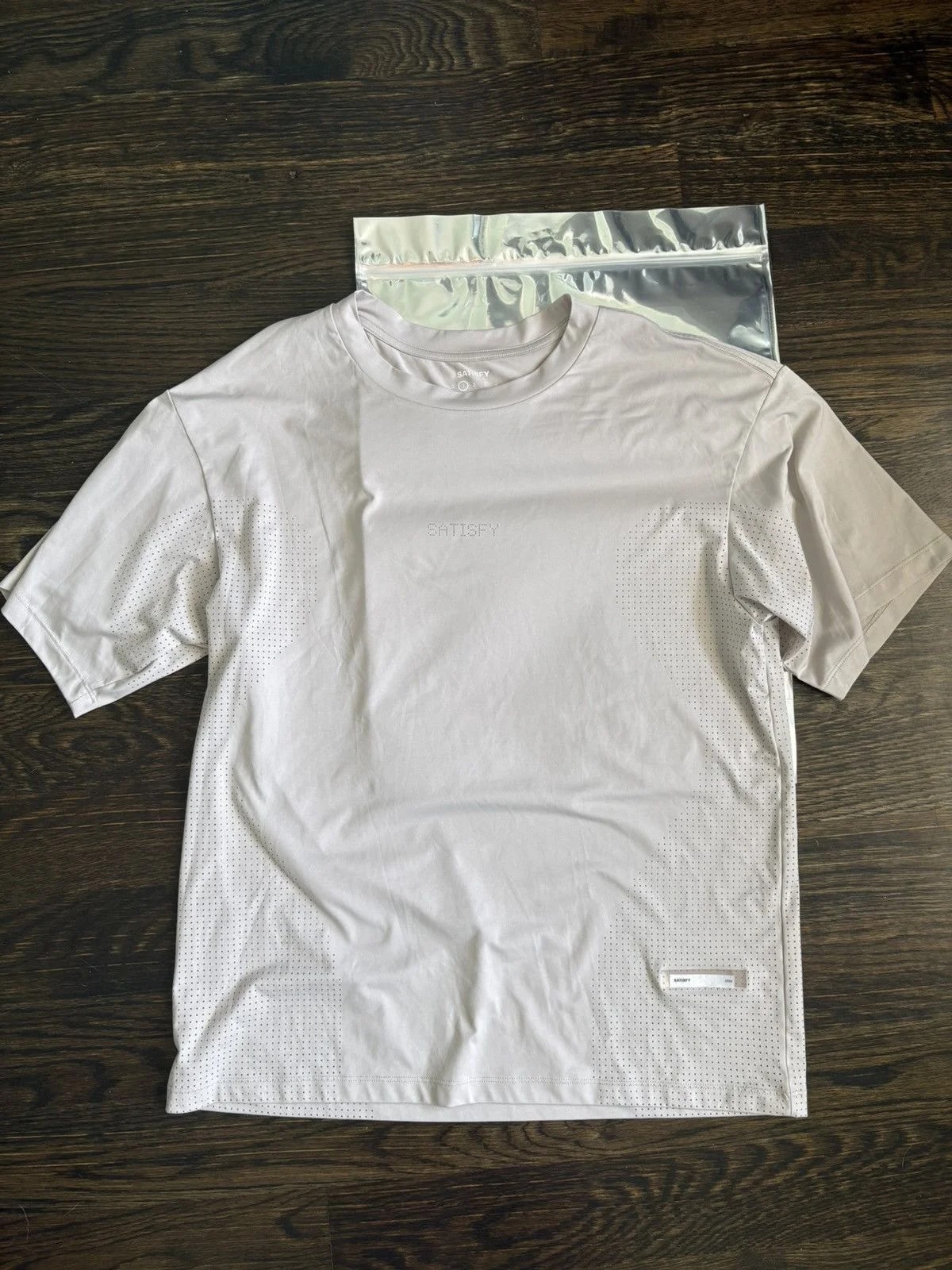 Satisfy — Satisfy Running Auralite Air ’s T-shirt Small 1 — streetwear — resale