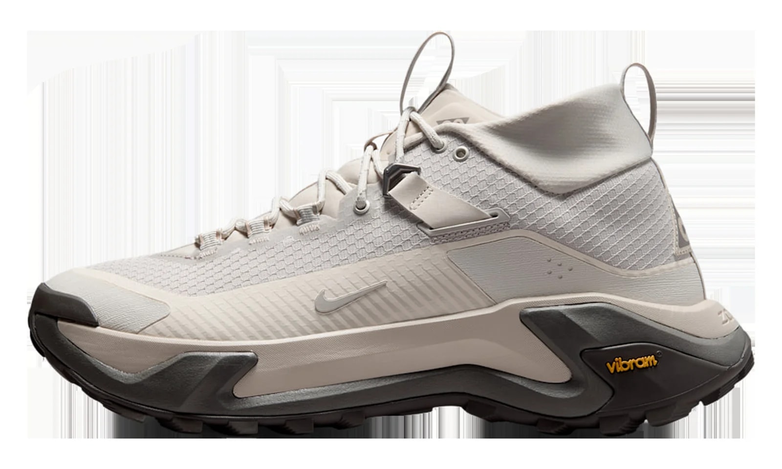 Nike — ACG Zegama Hike "Light Orewood " IO7854 201 — Sneaker — resale