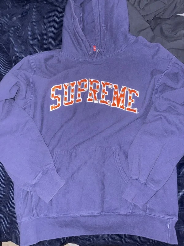 Supreme — Supreme Hearts — streetwear — resale