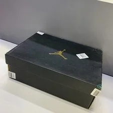 Jordan 554724-126 Moderate Wear Or Visible Flaws 8.5 /10 WomenF 2