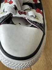 Converse Hello Kitty Chuck Taylor All Star Ox Low Top 162947C 4