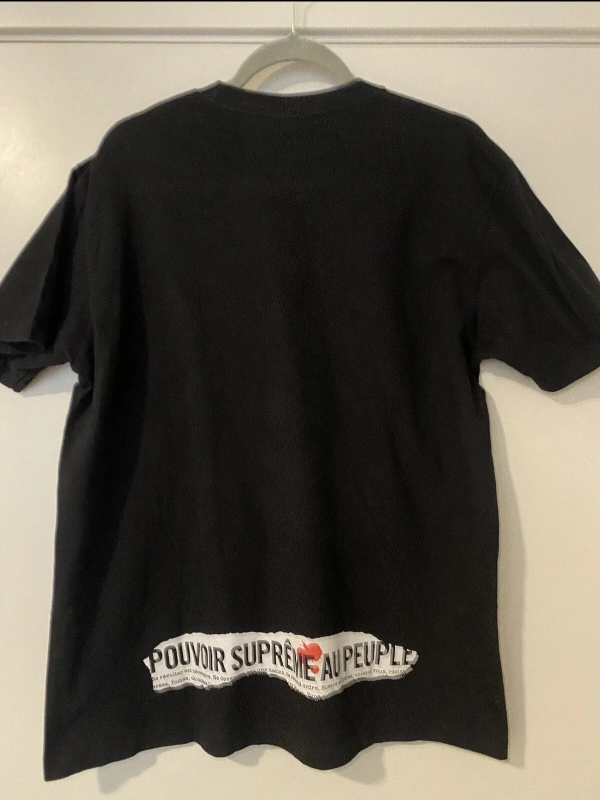Supreme — Supreme Tee Pouvoir Au Peuple — streetwear — resale
