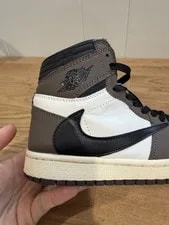 Jordan 1 High Size 6.5Y ( Size 8) Preowned CD4487-100 3