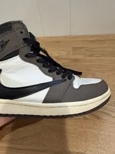 Jordan 1 High Size 6.5Y ( Size 8) Preowned CD4487-100 4