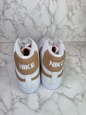 Nike SB Blazer Mid DM0587-100 New With Box Size 10.5 4