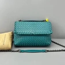 Bottega Veneta — Bottega Veneta Chain Crossbody Auth — Handbag — resale