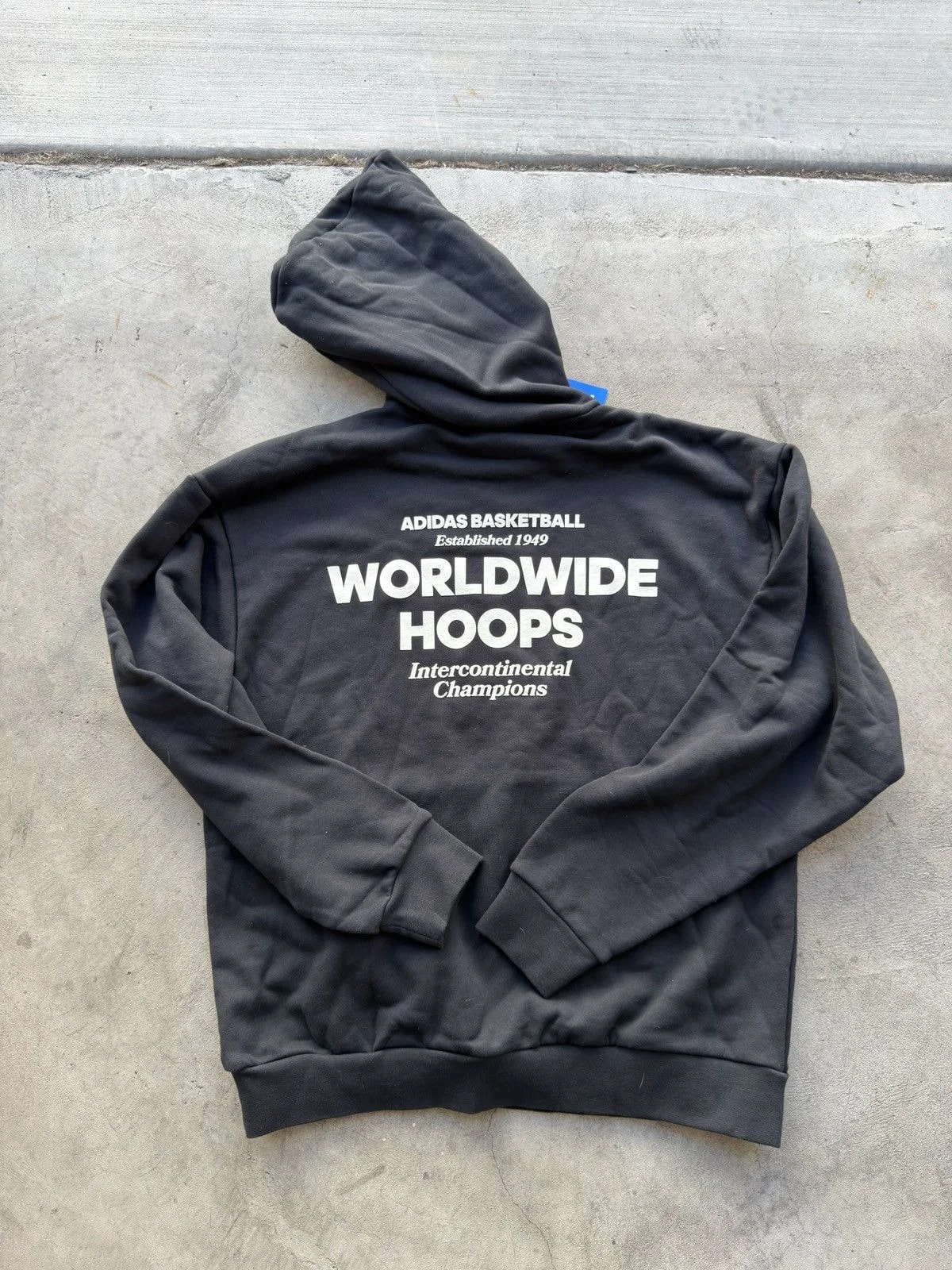 Adidas — Adidas Original Basketball Worldwide Hoodie — streetwear — resale