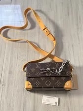 Louis Vuitton With Chain Accent & Brand Card 4