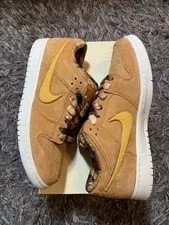 Nike SB — Nike SB Dunk Low Pro Note Shop Manchester Brew and Biscuits Size 10.5 IO9508-200 — Sneaker — resale