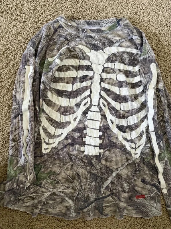 Supreme — Supreme Realtree Camo Thermal — streetwear — resale