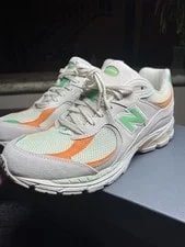 NEW Balance 2002R Shoes ’S 9 3
