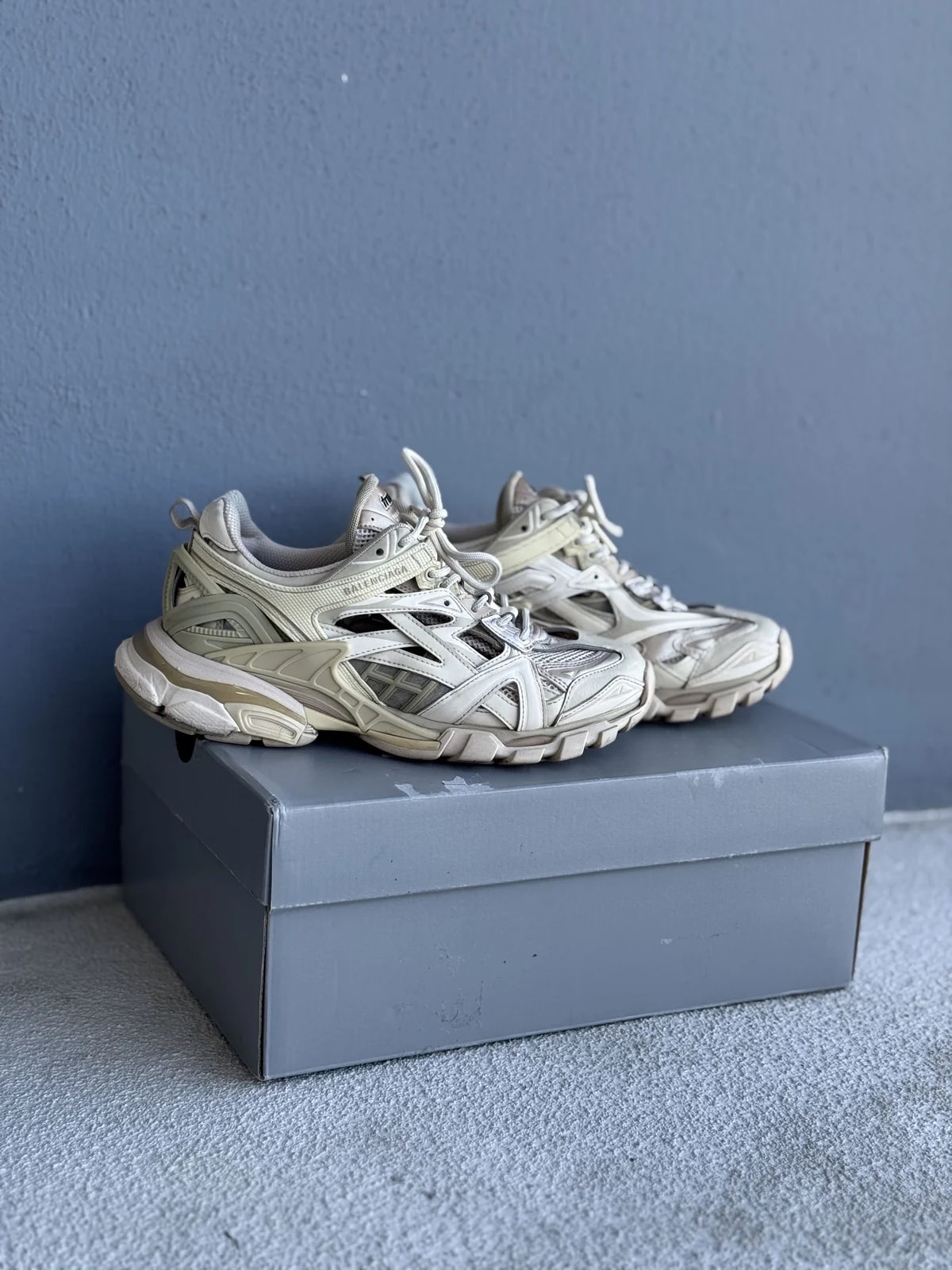 Balenciaga — Balenciaga Track 2 — Sneaker — resale