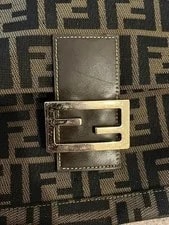 Fendi Mamma Baguette , Logo Buckle 3