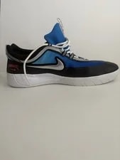 Nike SB Nyjah Free 2 Low Top Lace-Up Skate 4
