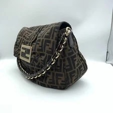 Fendi Classic GM Monogram Chain Fashion 4