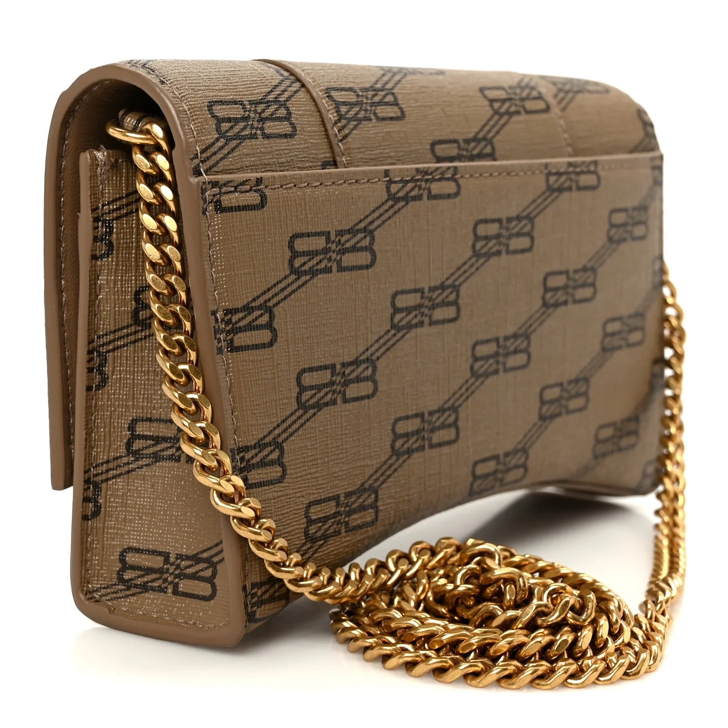 BB Hourglass Chain 3