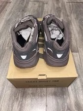 Adidas Yeezy Boost 700 V2 ' GZ0724 - Size 8 US - 7.5 UK 4
