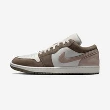 Jordan — Jordan Air 1 Low 553558 — Sneaker — resale