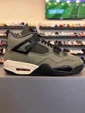 Air Jordan — Air Jordan 4 Retro Undefeated 2025 — Sneaker — resale