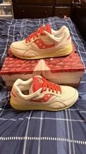 Saucony — Saucony 6000 Strawberry ’s Size 12 S70700-1 W/ Box — Sneaker — resale