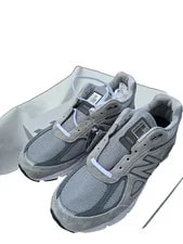 Size 10.5 - New Balance 990v4 2