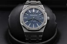 Audemars Piguet — Audemars Piguet Royal Oak 15400ST.OO.1220ST.03. — Watch — resale