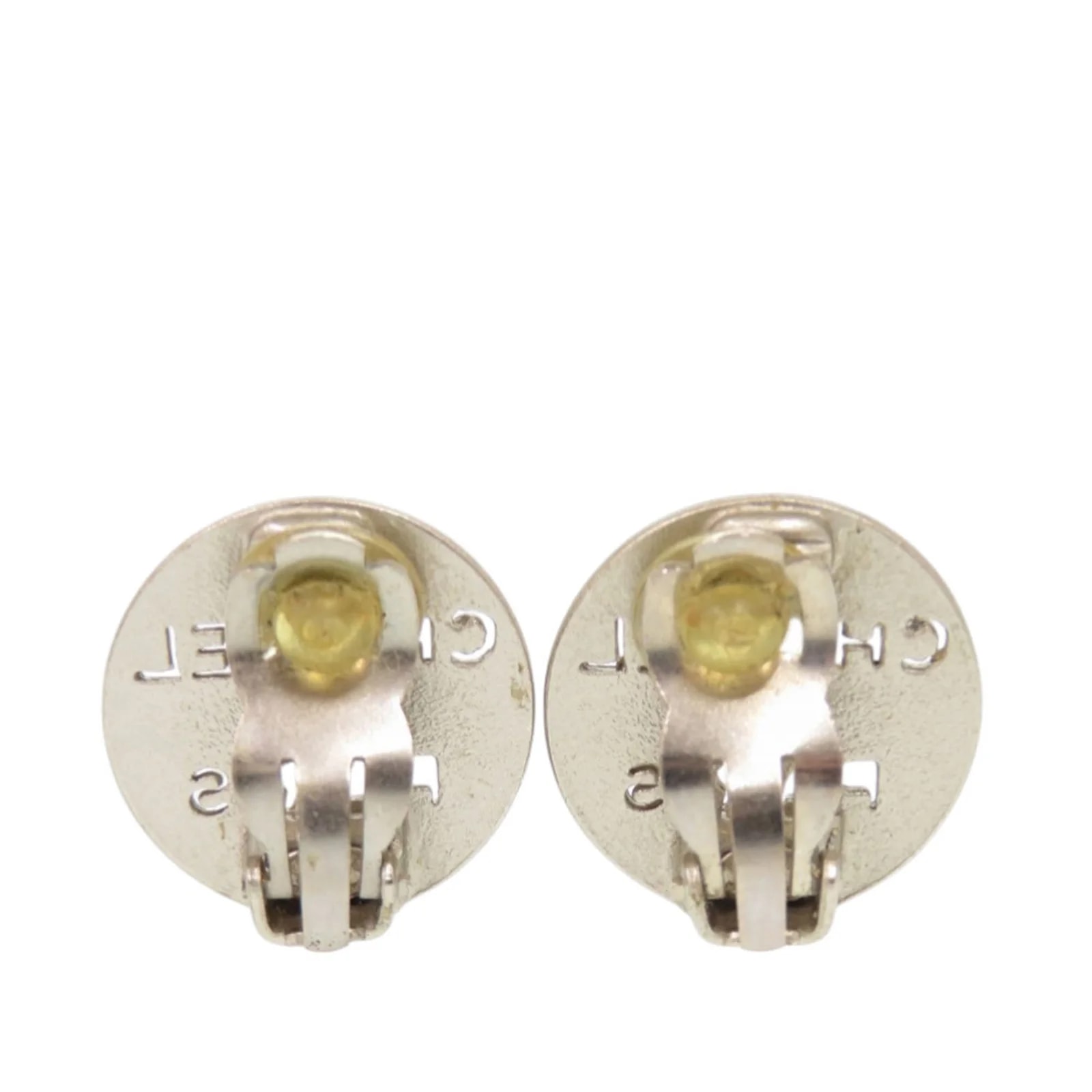 Cut Out Logo Round Clip on 2