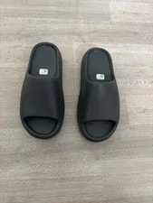 Yeezy Slide Dakony 2