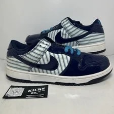 Nike SB — Nike SB Dunk Low Avenger 2005 - Size 9.5 *New* - (312710-141) — Sneaker — resale