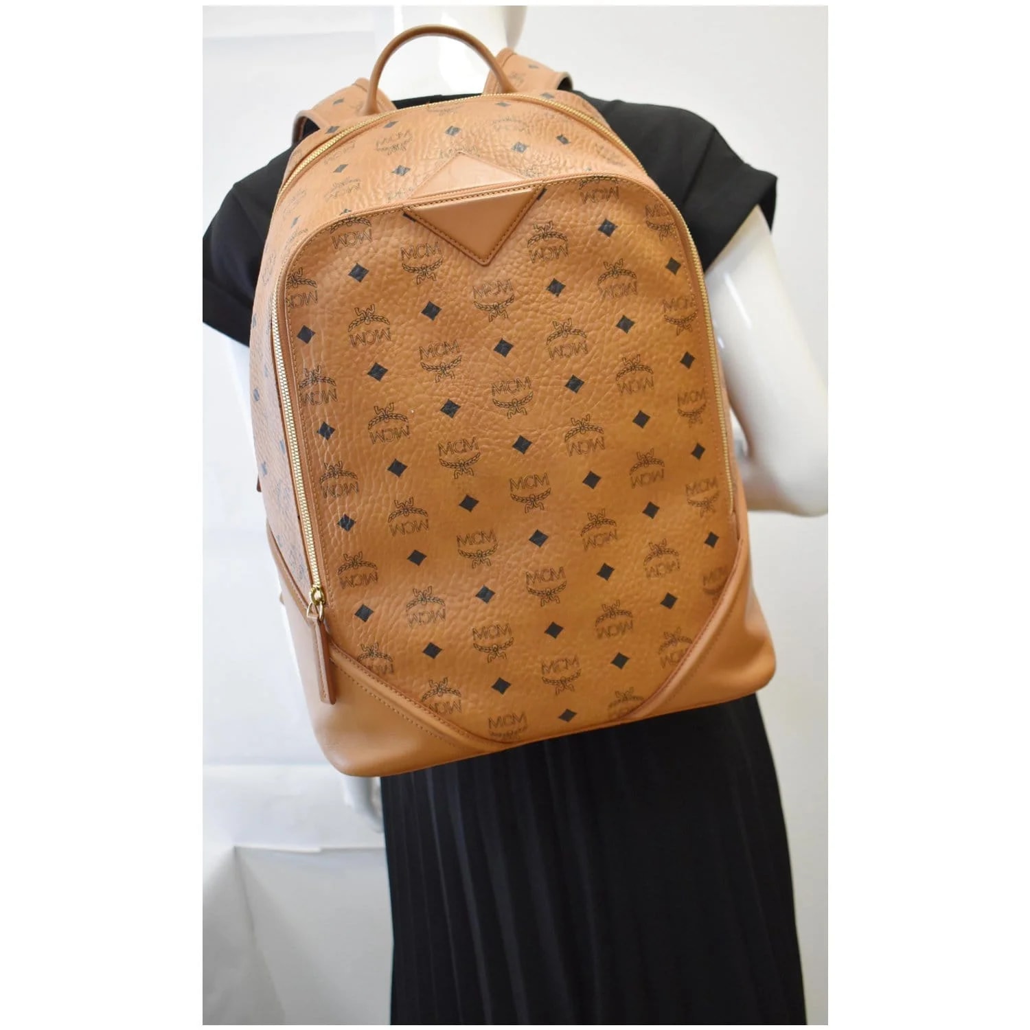 MCM Duke Visetos Medium Backpack 2