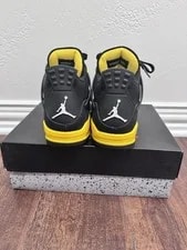 Jordan Air 4 Mid Top / Lace-Up 3