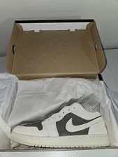 Air Jordan — Air Jordan 1 Low SE Medium Lt. Orewood — Sneaker — resale