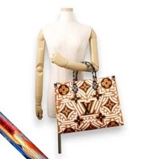 Louis Vuitton Giant on the Go M45359 2way 4