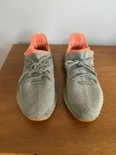 Adidas — Adidas Yeezy Boost 350 V2 Desert Cushioned — Sneaker — resale