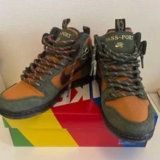 Nike SB — 8.5US Nike Sb Dunk High Pass Collaboration — Sneaker — resale