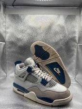 Jordan — Air Jordan 4 Military 2024 — Sneaker — resale