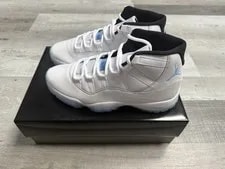 Jordan — Size 9.5 - Air Jordan 11 Retro 2024 Legend / Columbia — Sneaker — resale