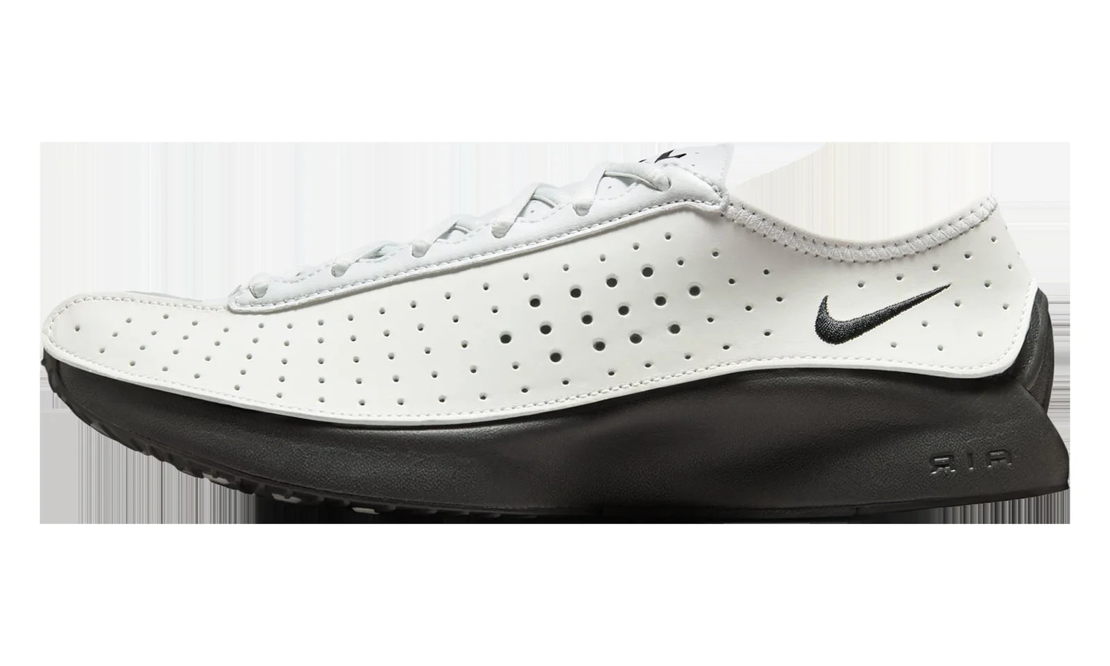 NIKE — Air Superfly Wmns "Dover Street Market " IB1403 100 — Sneaker — resale