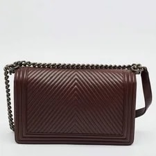 Chanel Boy New Medium Chevron Flap 4