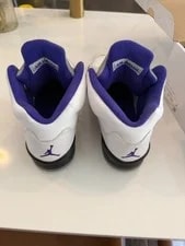 Size 7 - Jordan 5 2022 2