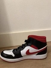 Jordan ’S Air 1 Mid Top Lace-Up 3