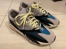 Yeezy — 9.5US Yeezy Boost 700 — Sneaker — resale