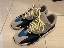 9.5US Yeezy Boost 700 3