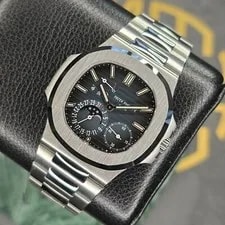 Patek Philippe Nautilus 5712 40MM Blue Dial Steel Moonphase Date B&P 4