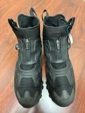 Reebok Instapump Fury Gore-Tex Mid Top Zip Athletic 3