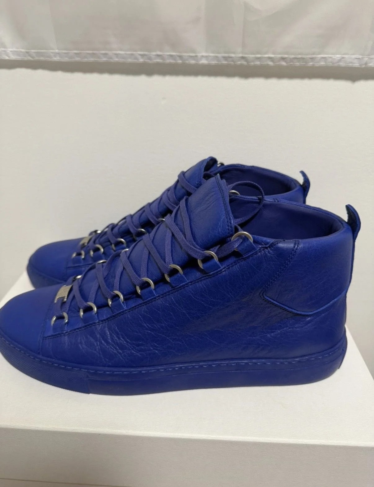 Balenciaga — Balenciaga Arena Electrique — Sneaker — resale